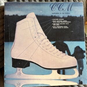 CCM Finesse Women’s Figure Skates Ice Skates Vintage Model W-FI Size 6 1/2